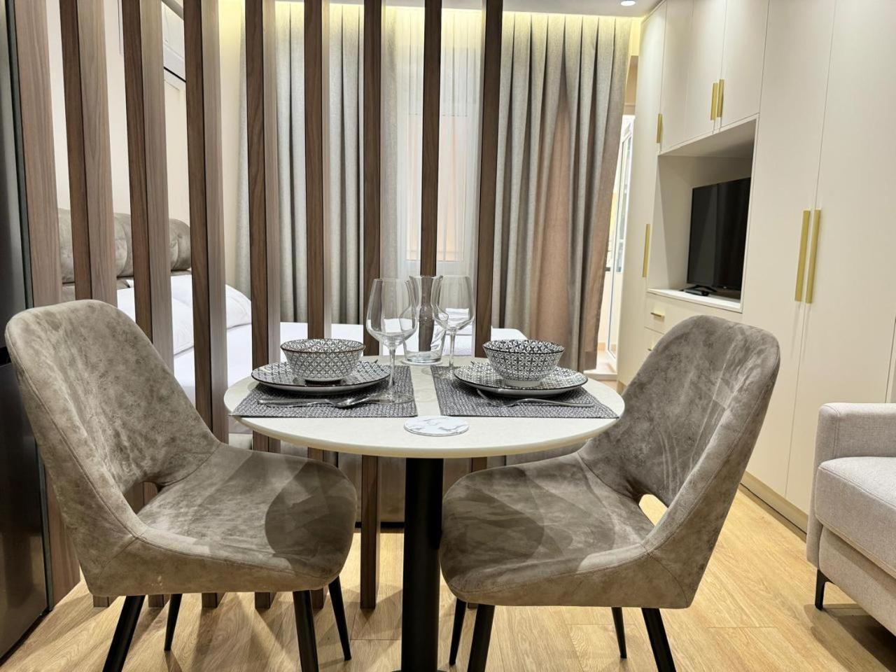 E&R Apartments At Myslym Shyri Тирана Екстер'єр фото