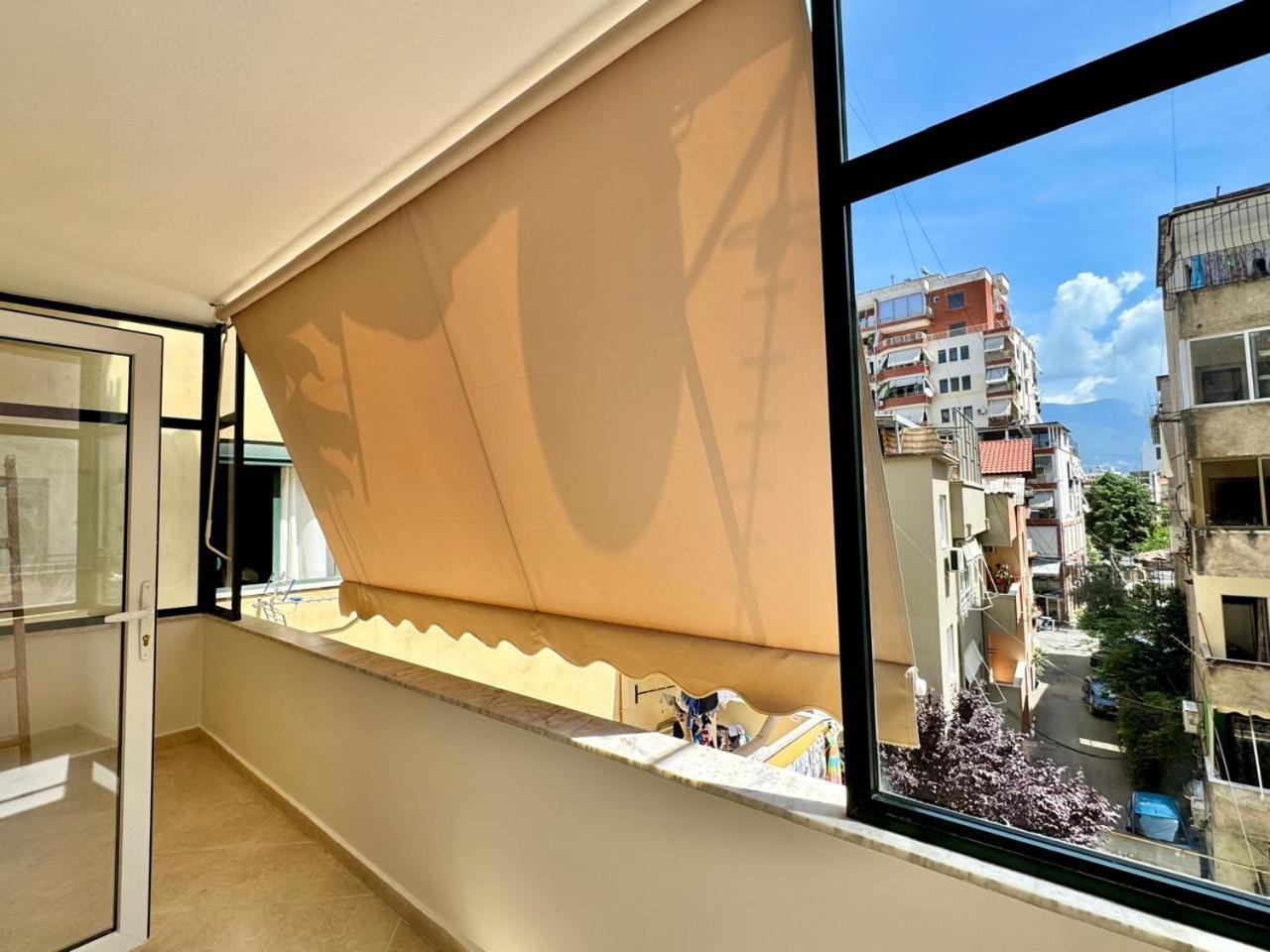 E&R Apartments At Myslym Shyri Тирана Екстер'єр фото