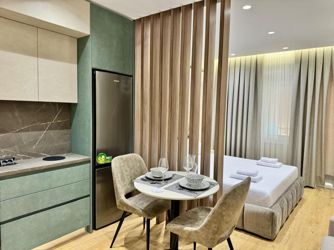 E&R Apartments At Myslym Shyri Тирана Екстер'єр фото