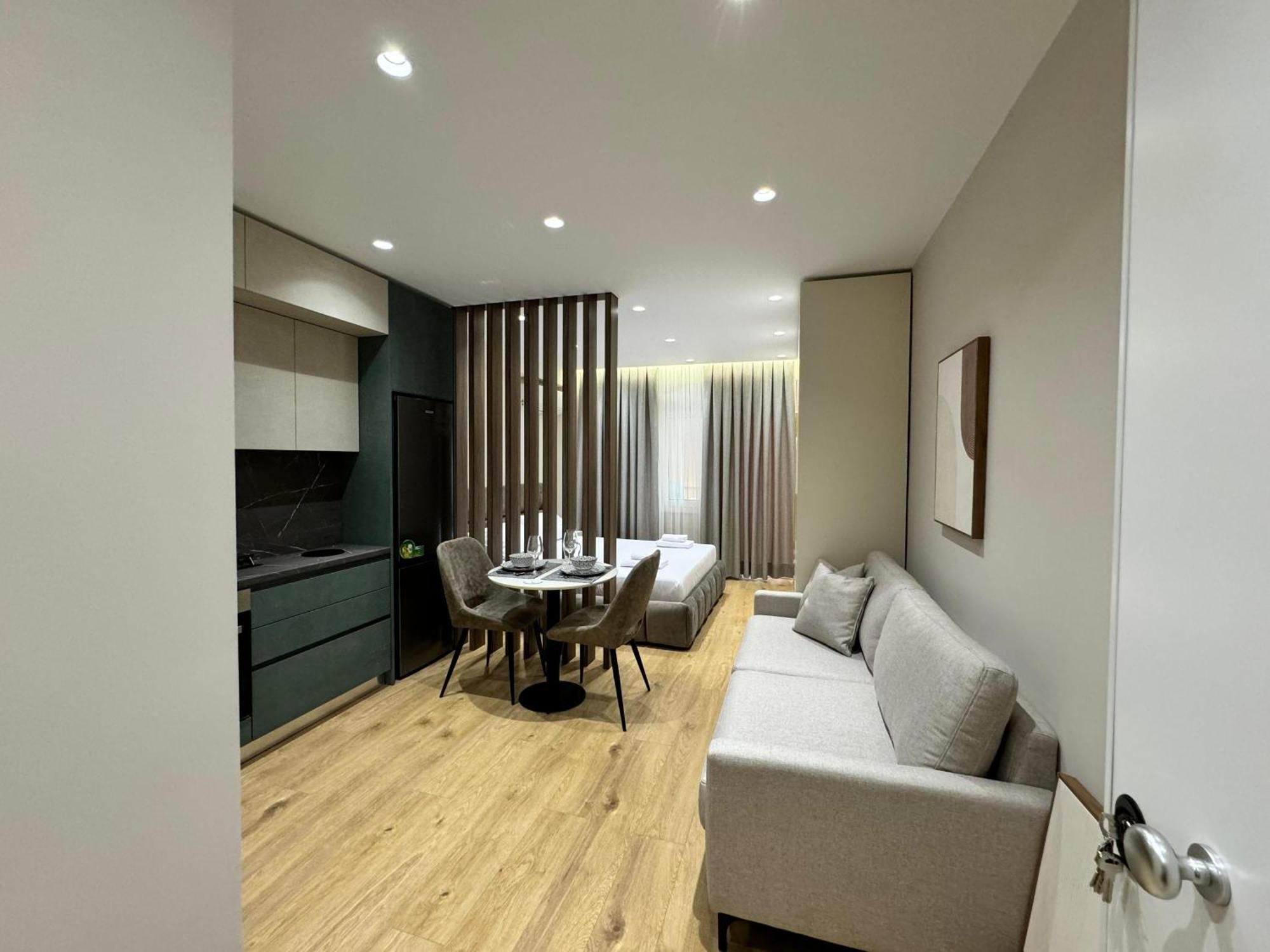 E&R Apartments At Myslym Shyri Тирана Екстер'єр фото