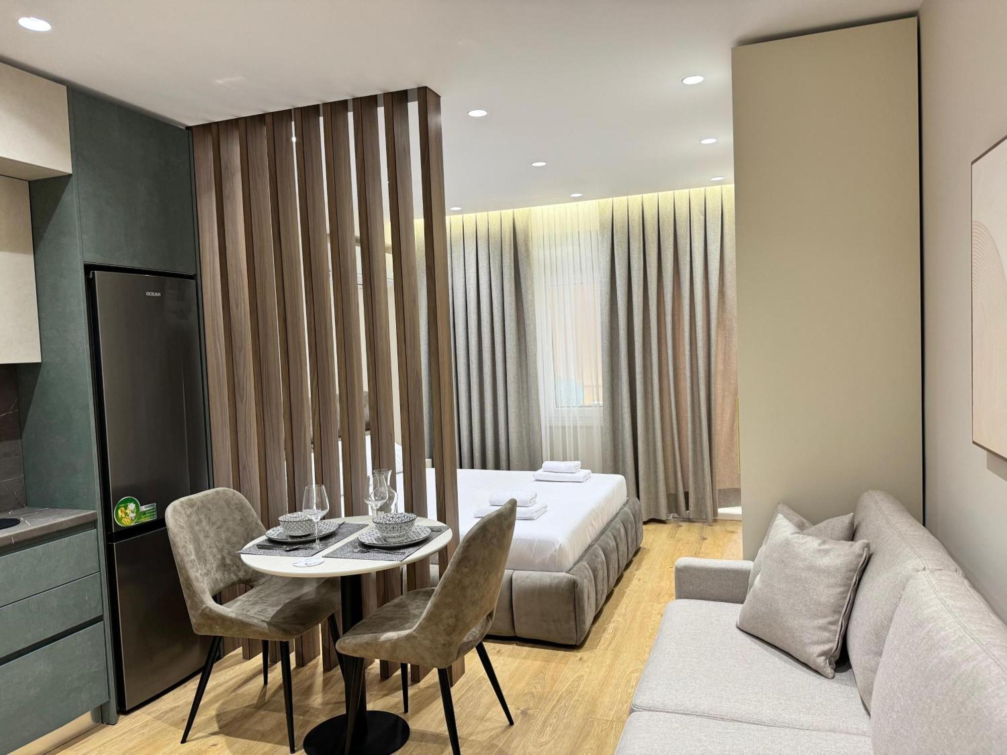 E&R Apartments At Myslym Shyri Тирана Екстер'єр фото