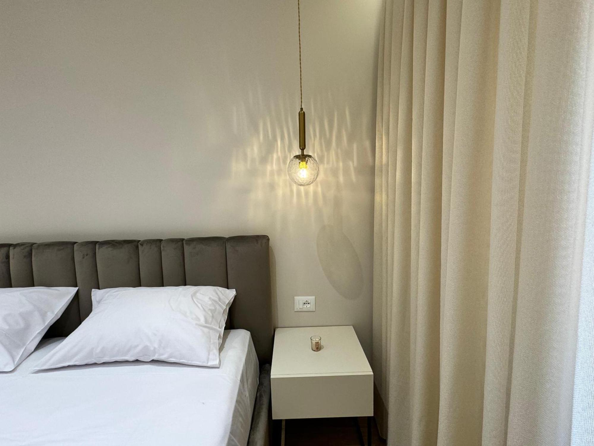 E&R Apartments At Myslym Shyri Тирана Екстер'єр фото